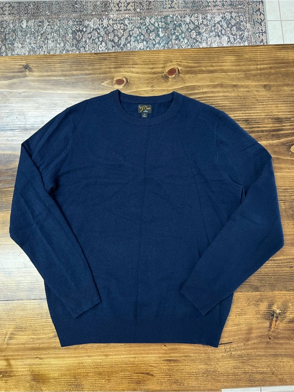 J. Crew Men’s Cashmere crewneck sweater in Navy Blue Size Medium